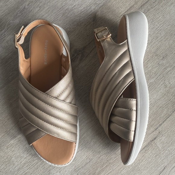 NWOT Easy Spirit Erin Comfort Casual Sandals Gold Metallic - Picture 3 of 9